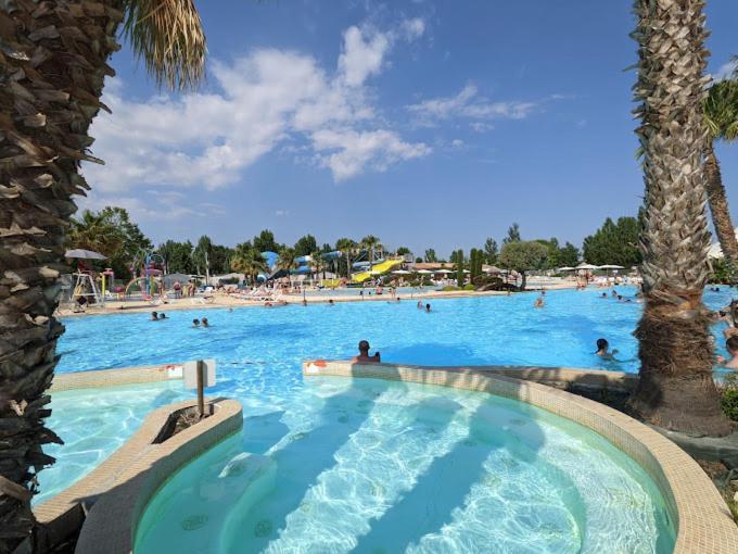 Campsite La Carabasse Les Mazets 101 Vias